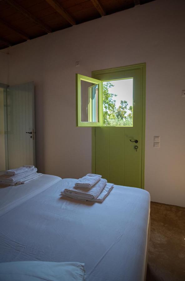 Simboro House - Kythoikies Holiday Houses Kýthira Eksteriør billede